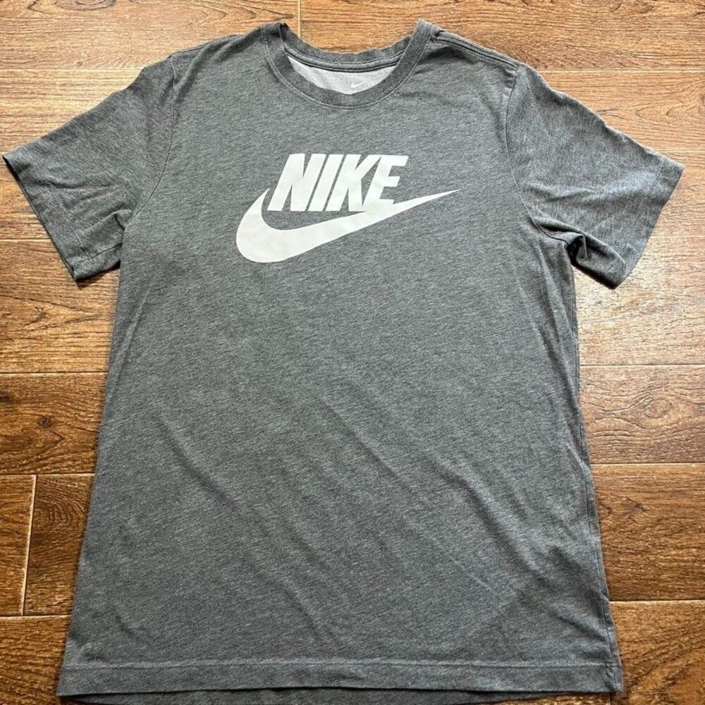 Nike Dri-Fit T-Shirt Mens Medium Gray Spellout Logo Healthered Casual Soft
